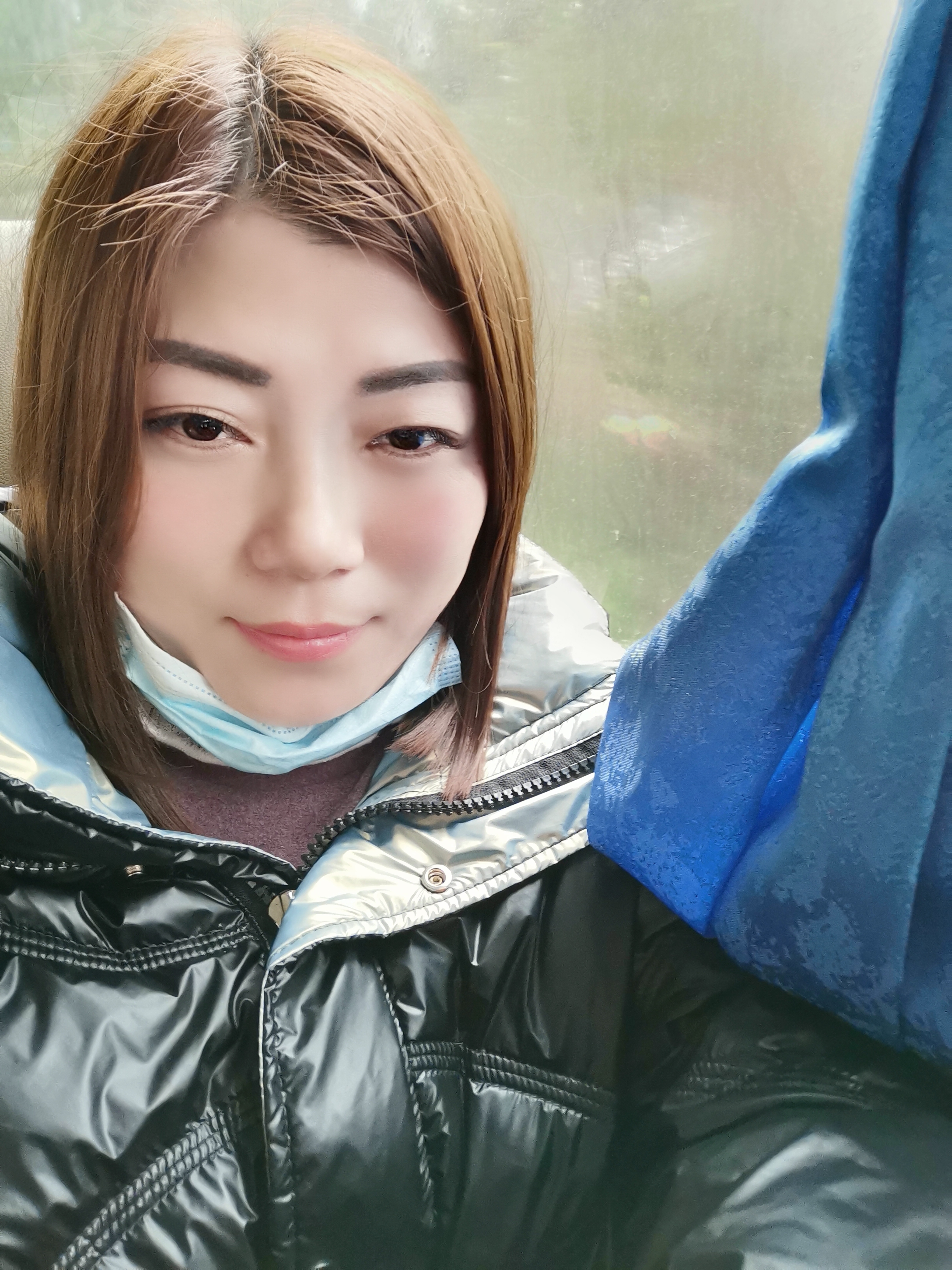 伊