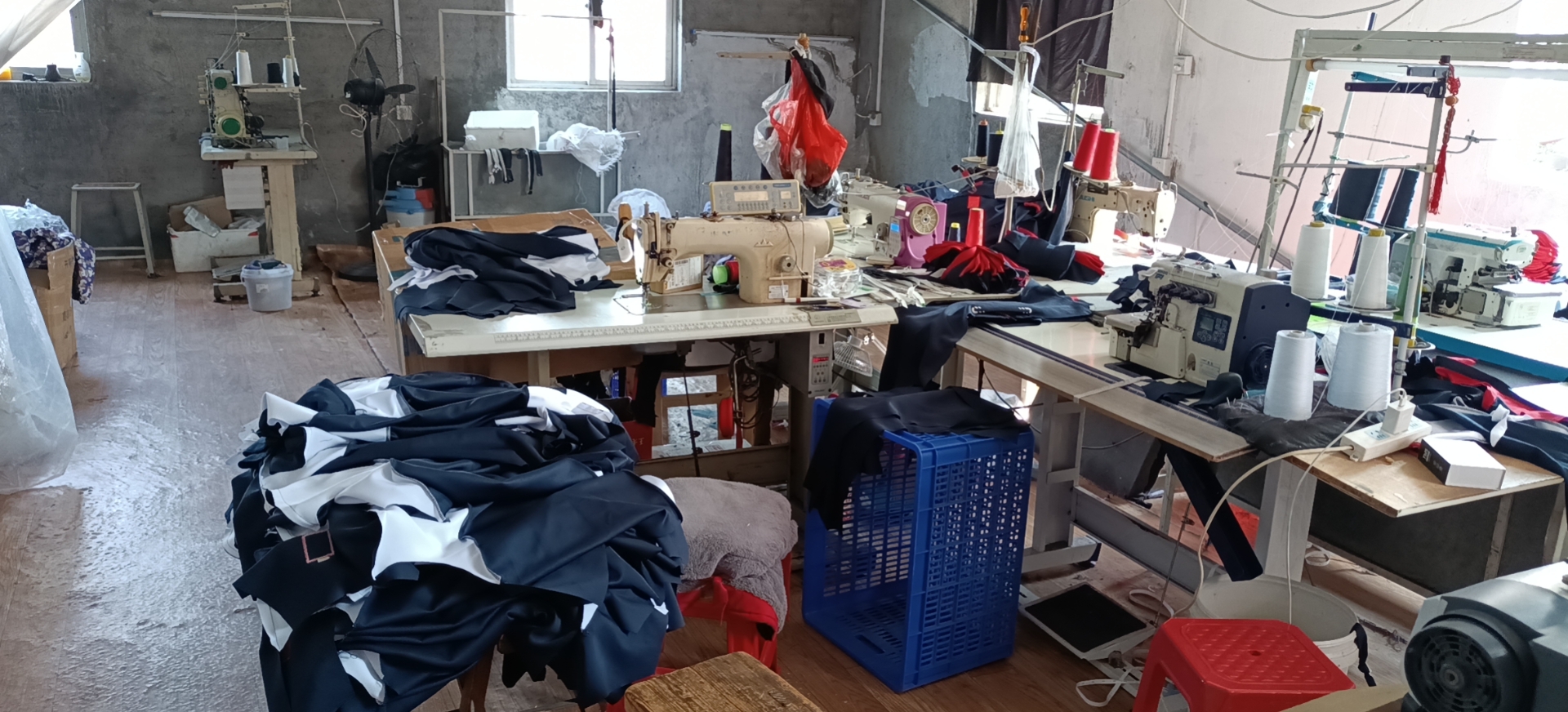 王者服装工厂工厂图片2