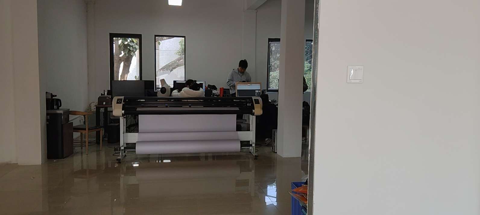 瀚顿服饰工厂图片3