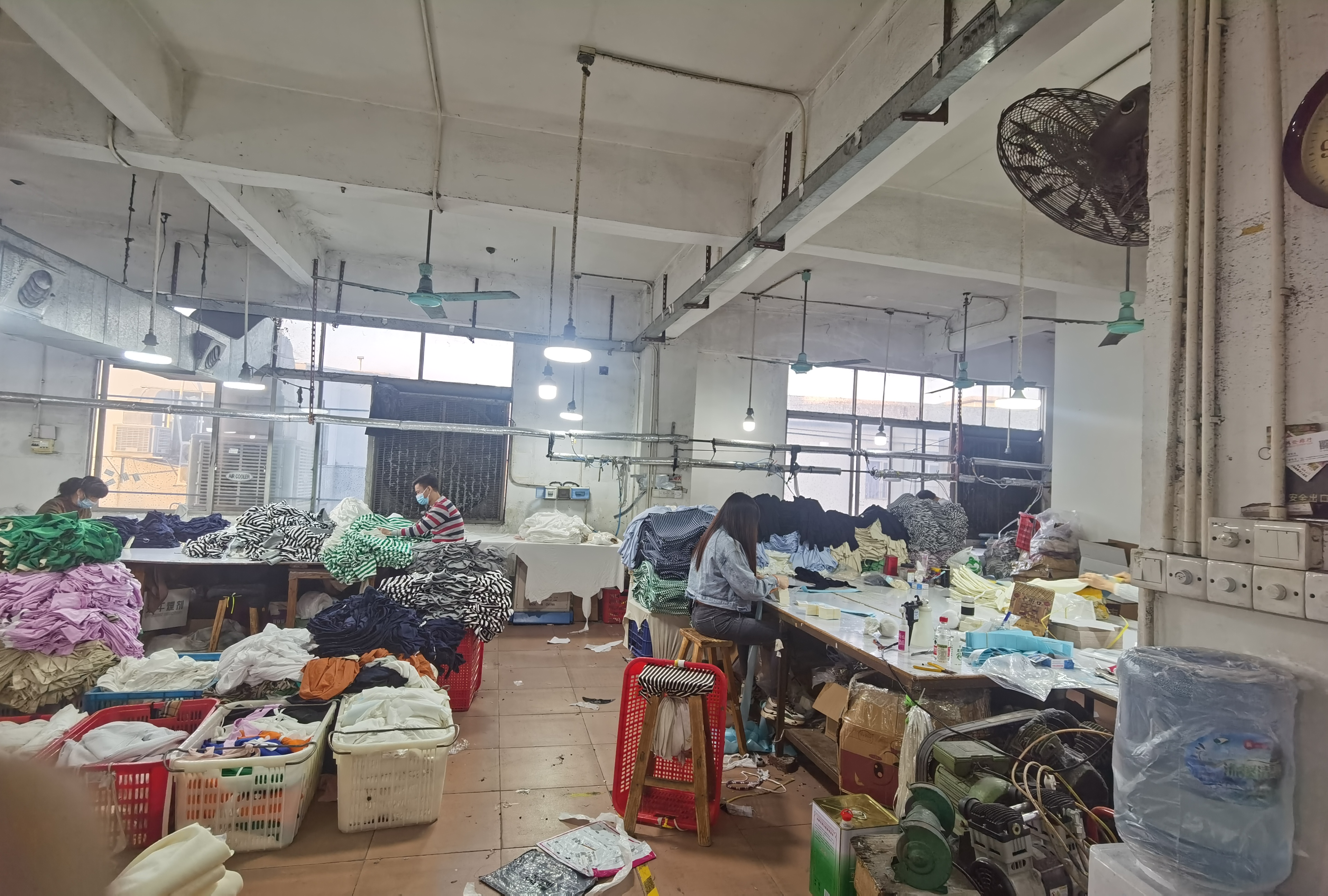 广州艾衣华洛服饰有限公司工厂图片3