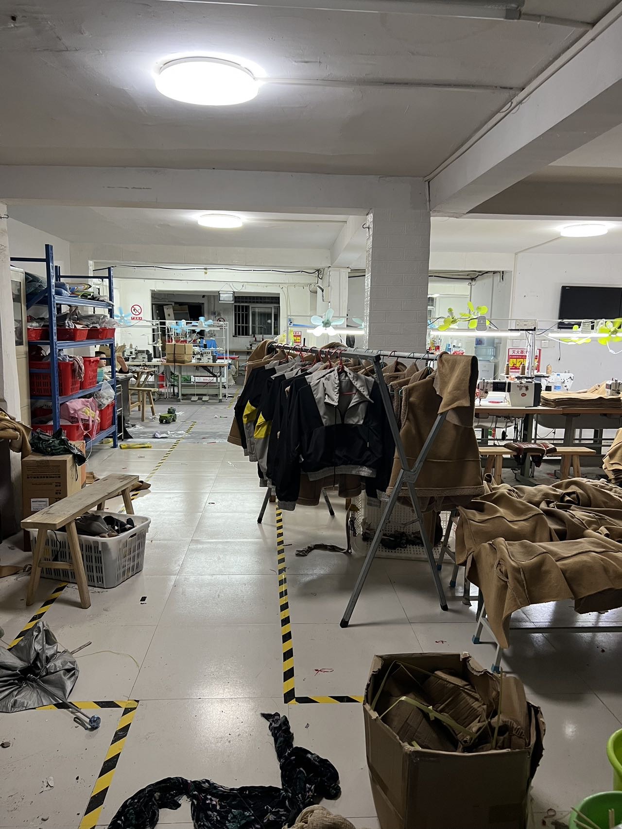 仙桃市衣品倩影服饰-辰宇
