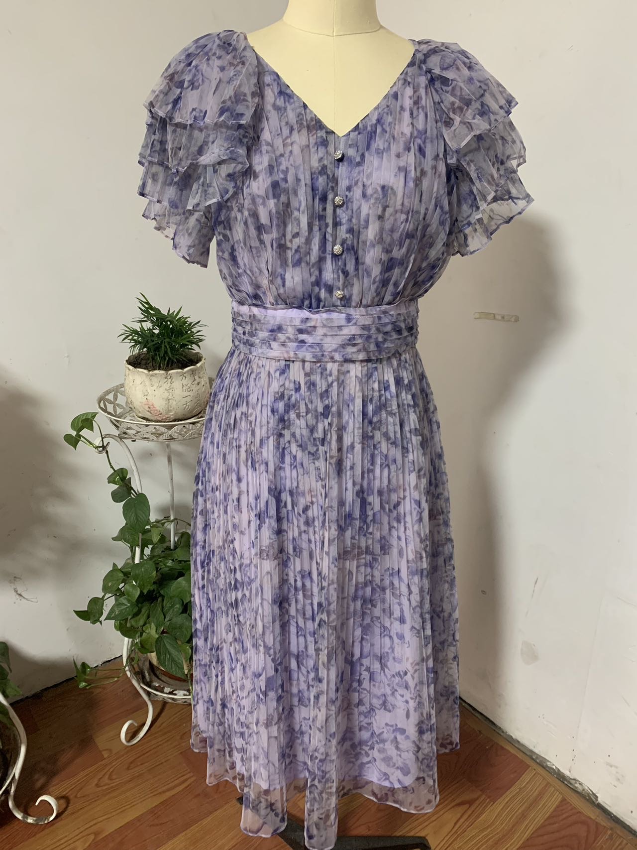 豪晴服装加工厂
