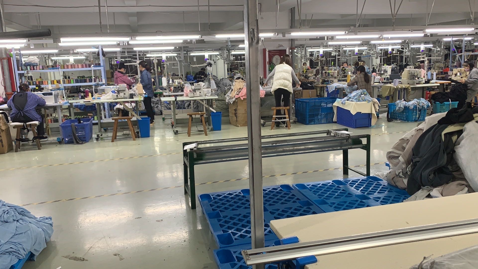 海腾制衣加工厂工厂图片2
