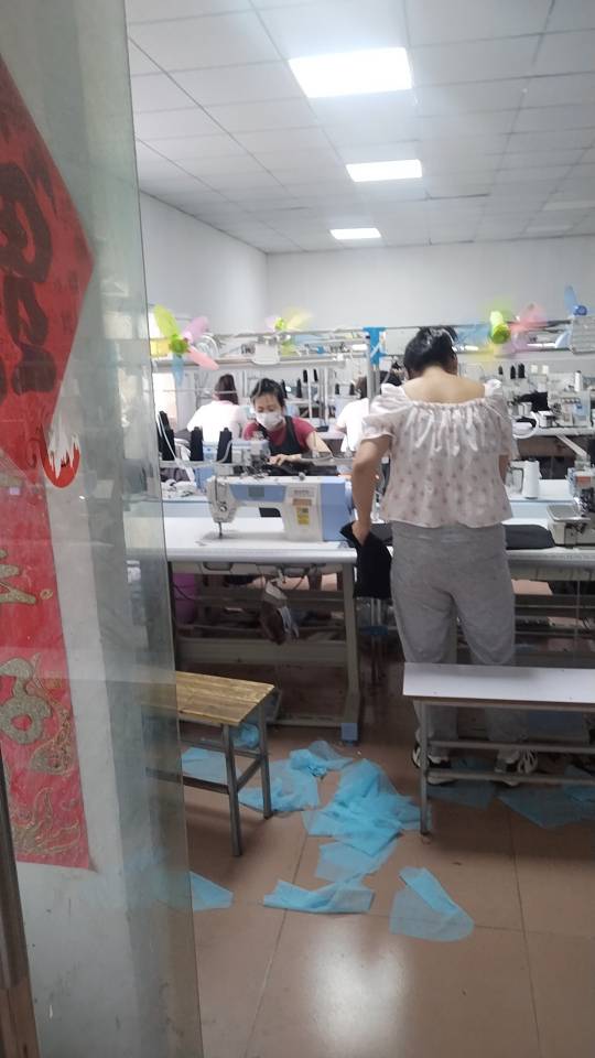 微玮展望服装加工厂工厂图片4