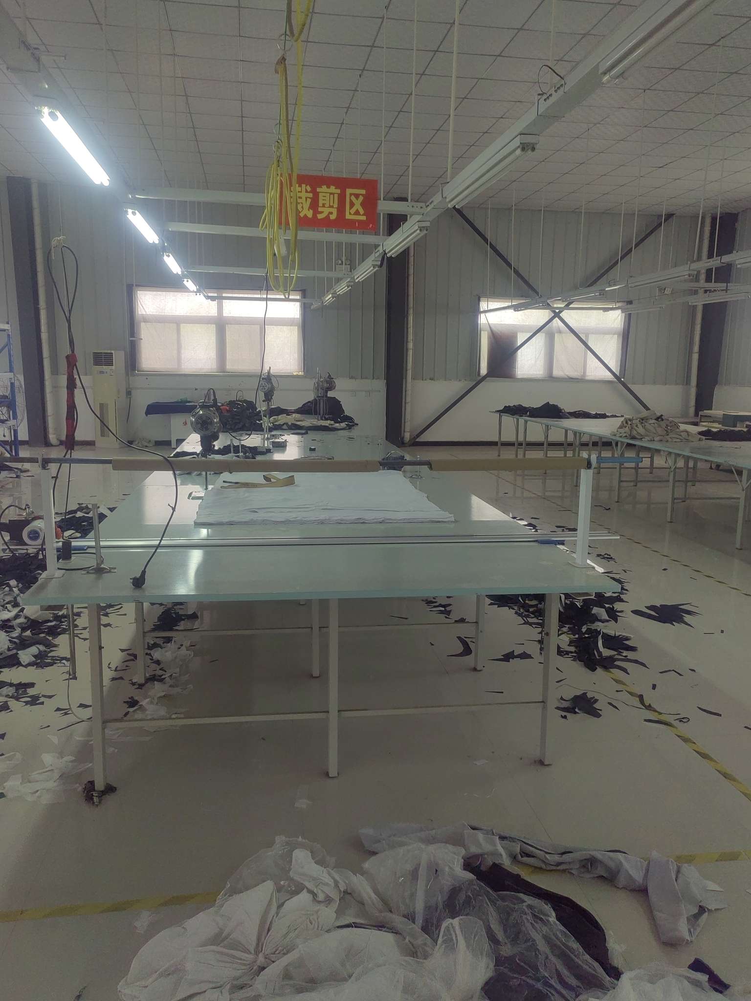 洛阳丝缕服饰工厂图片3