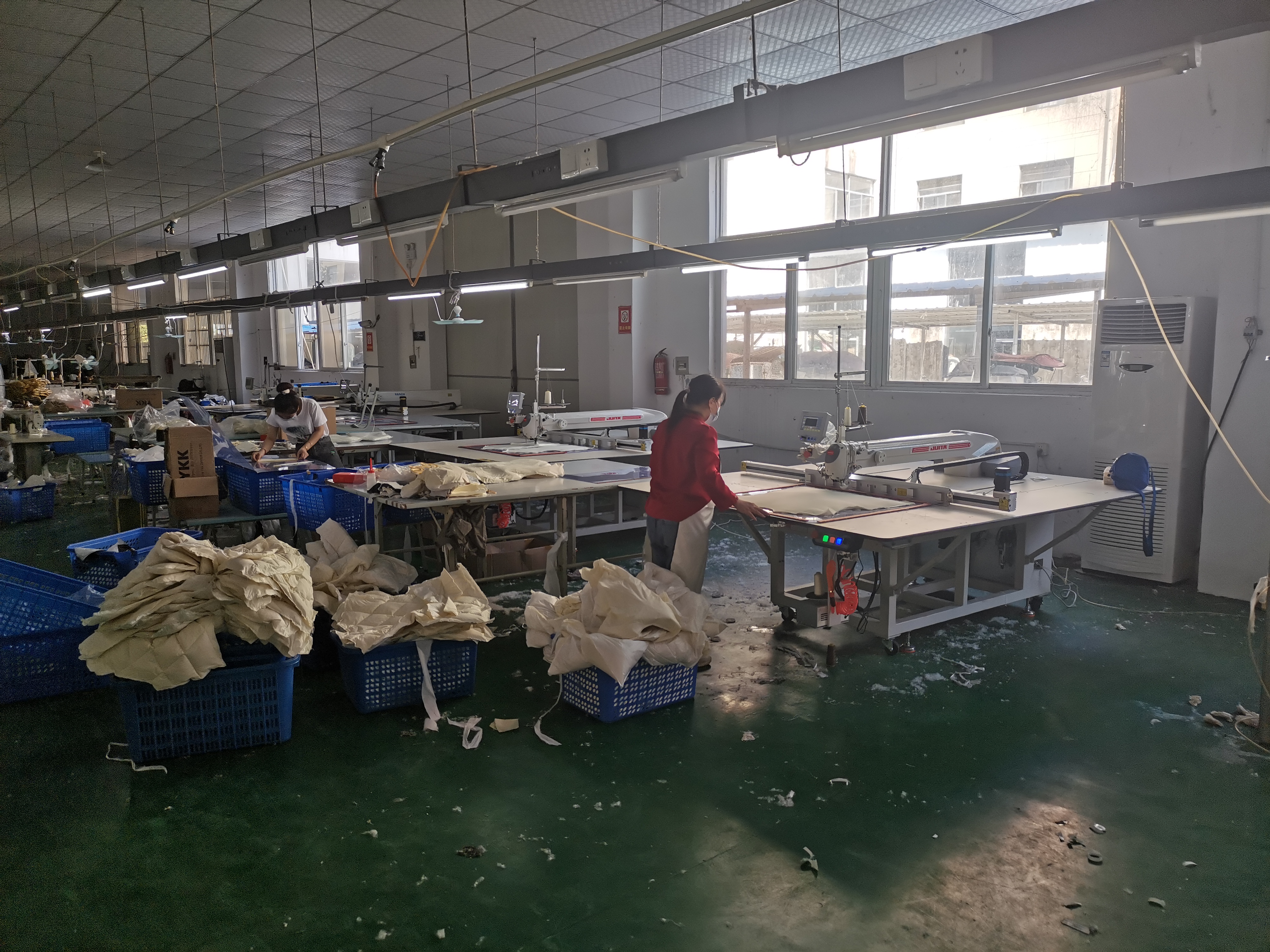 铜陵龙鑫服饰有限公司