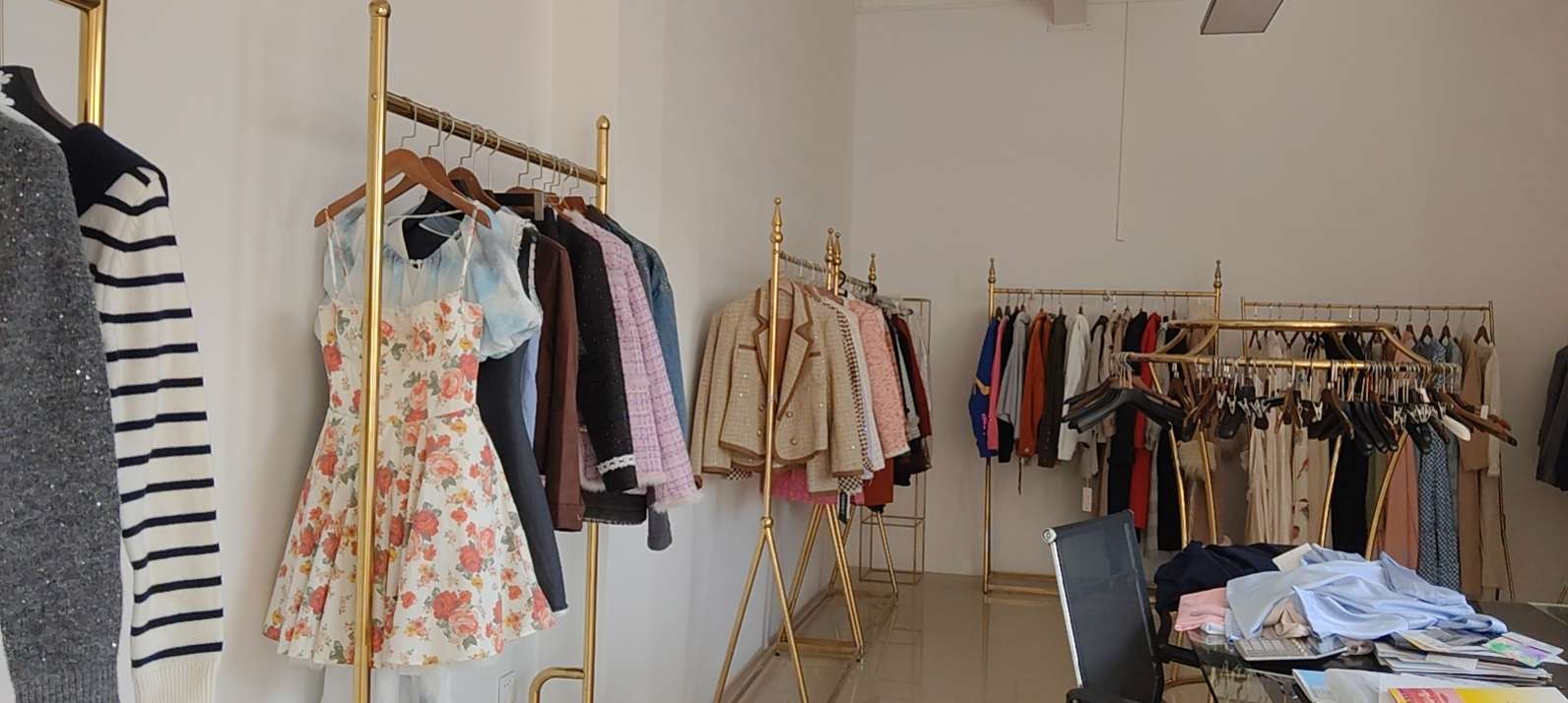 瀚顿服饰工厂图片4