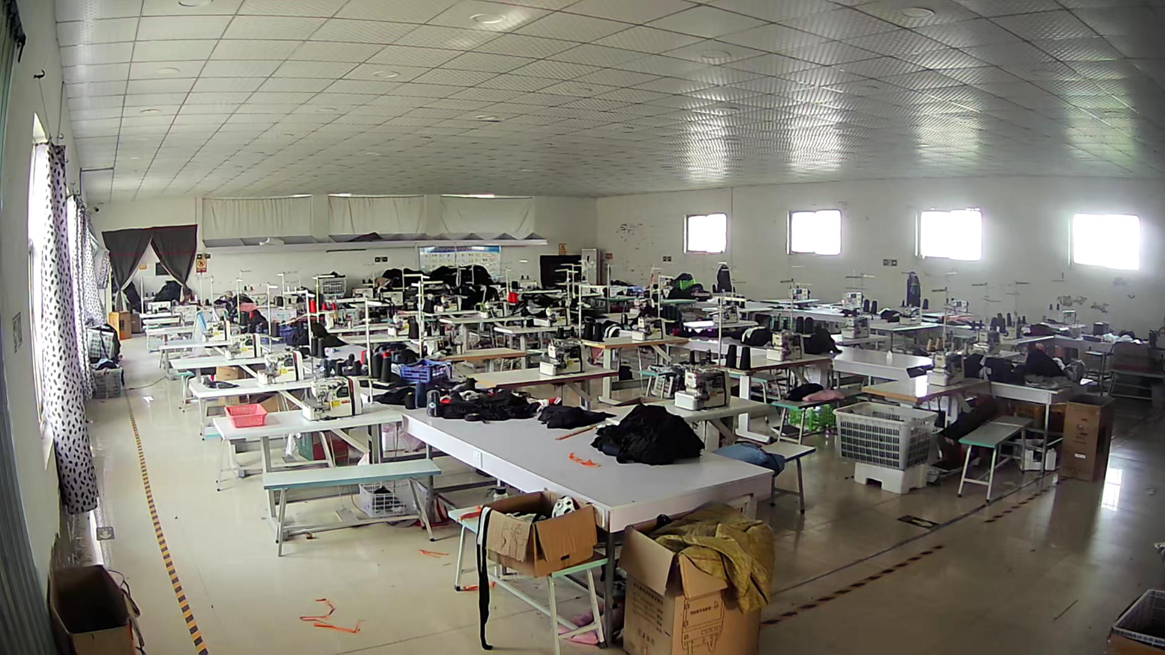 泊霖服装加工厂工厂图片3