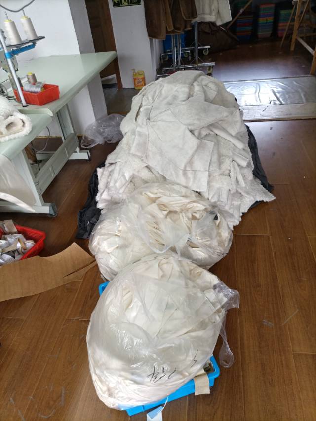 海宁市丁桥镇胜娜服装商行