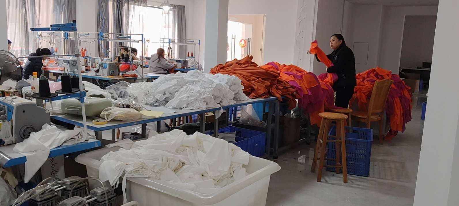 瀚顿服饰工厂图片2
