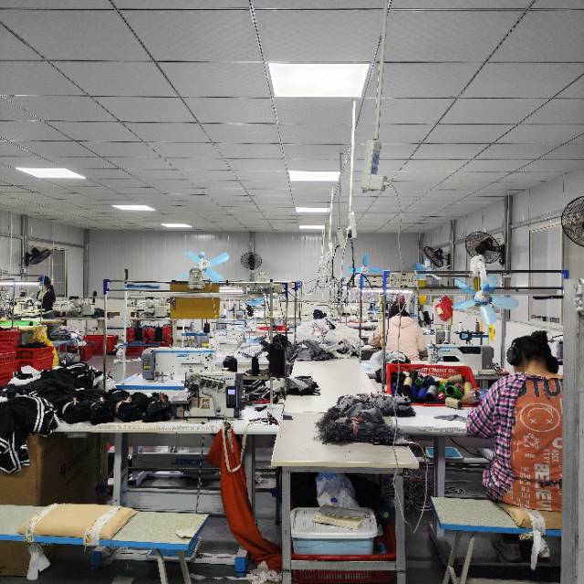 仙桃汇依服饰