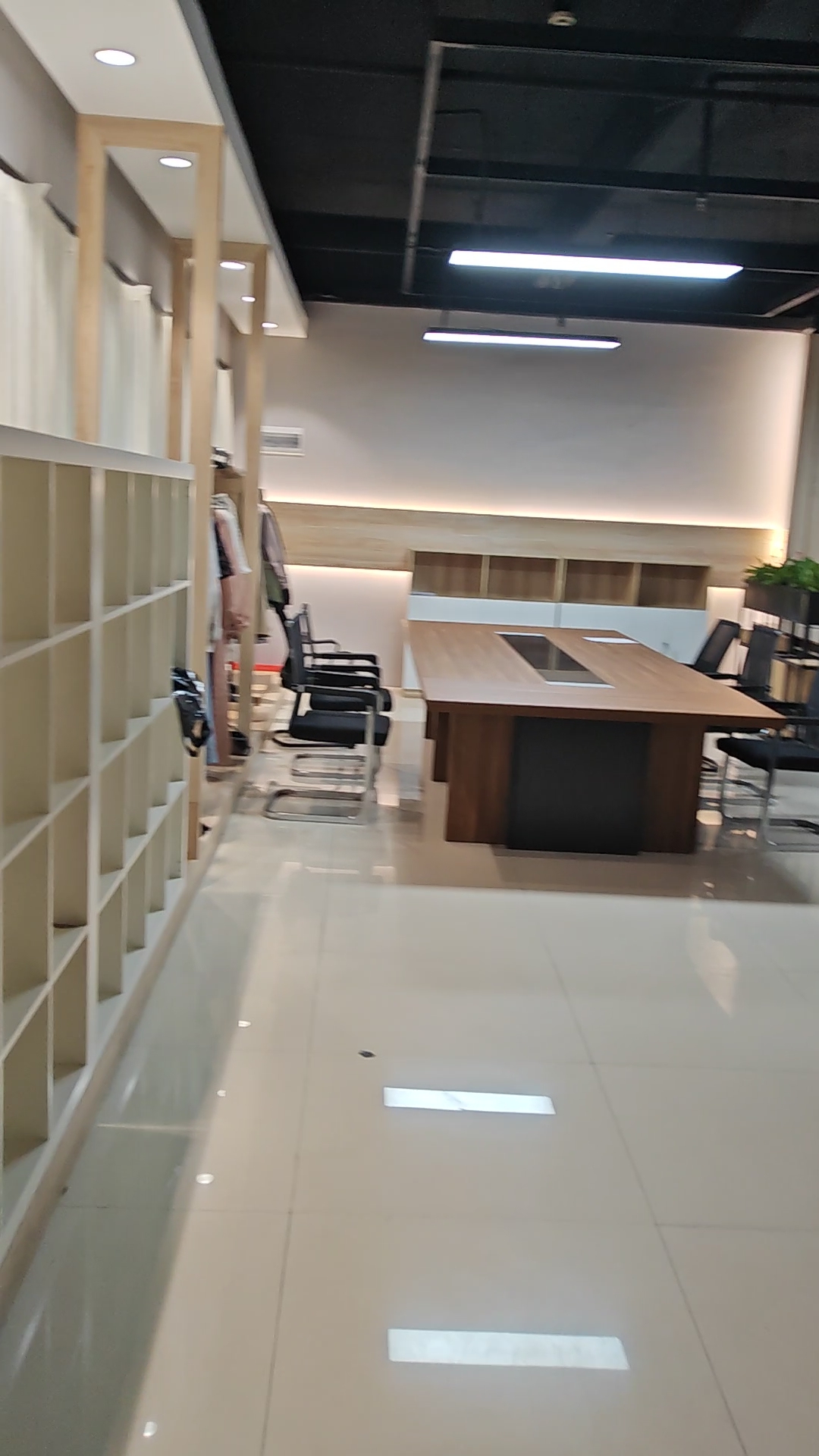 尚元谷服饰工厂图片3