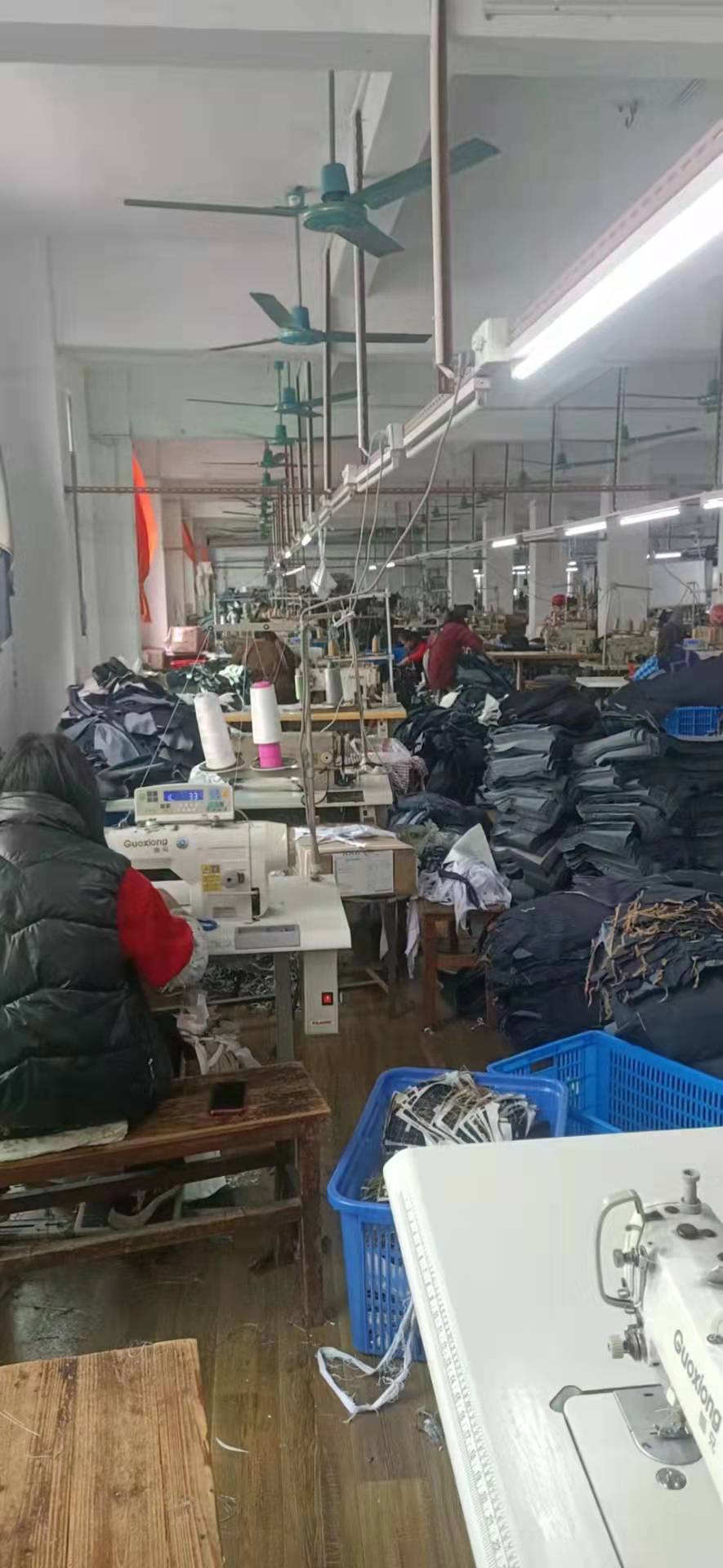 东莞中堂镇平秀制衣厂工厂图片3