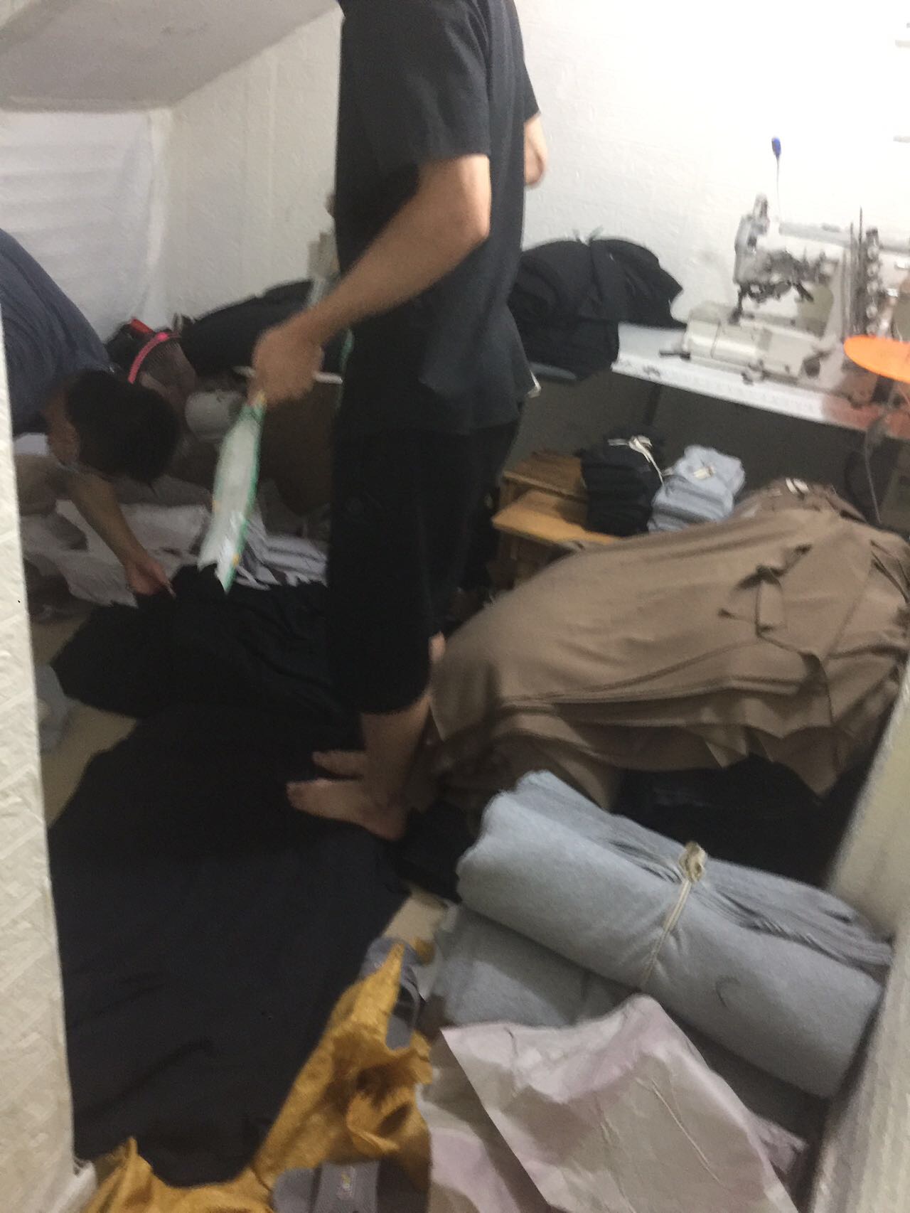 广州海珠区服装加工厂工厂图片3