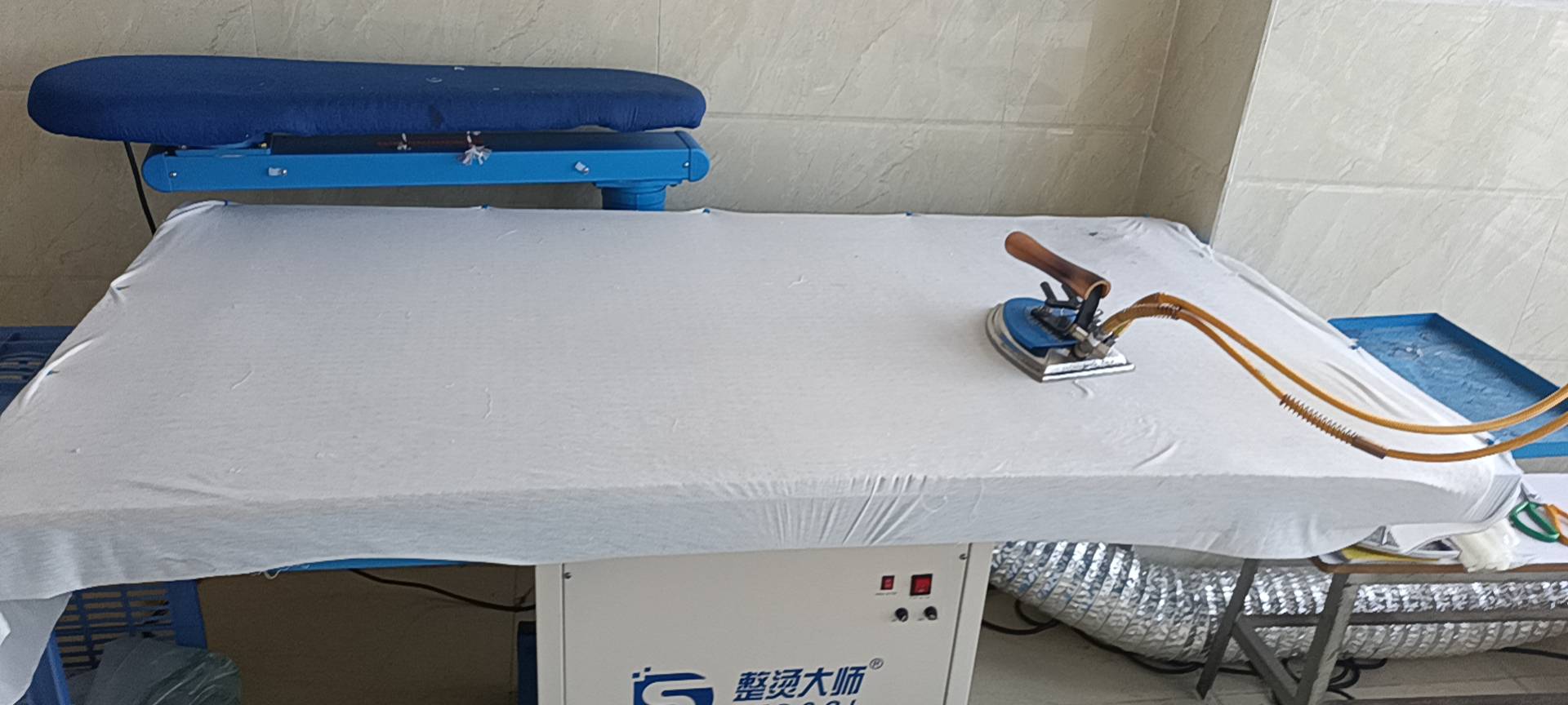 云轩服饰工厂图片2