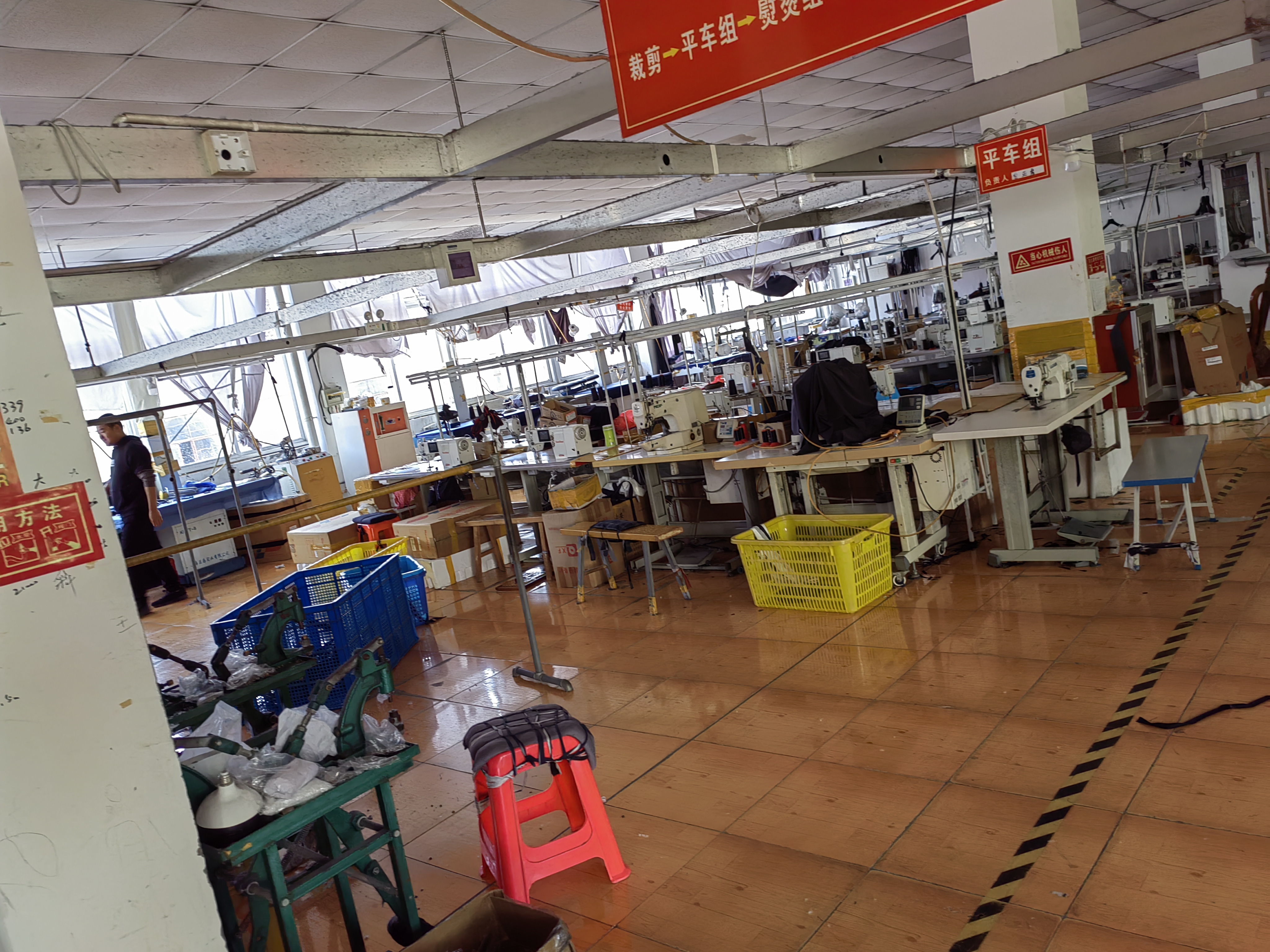 東星服装厂工厂图片2
