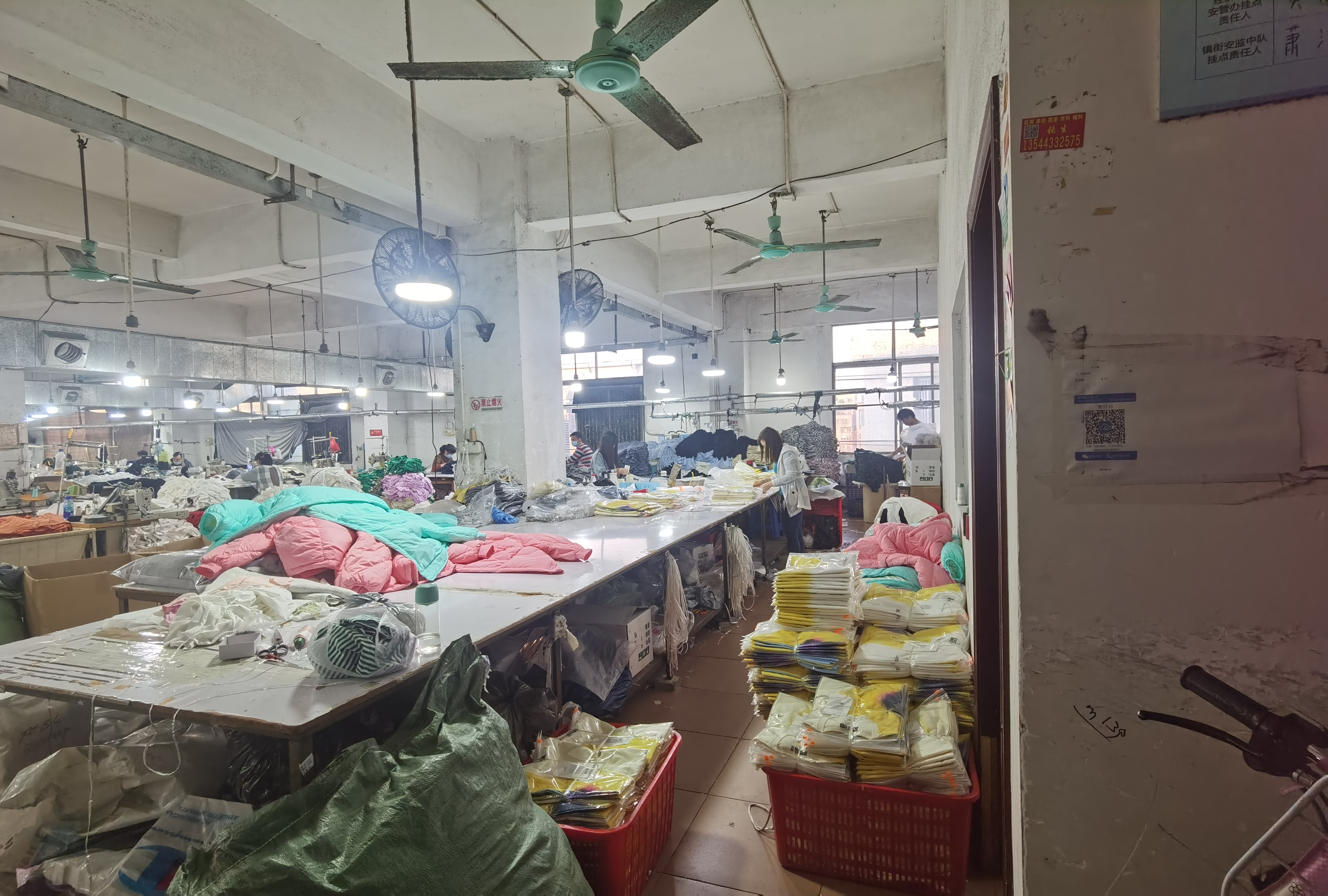 广州艾衣华洛服饰有限公司工厂图片2
