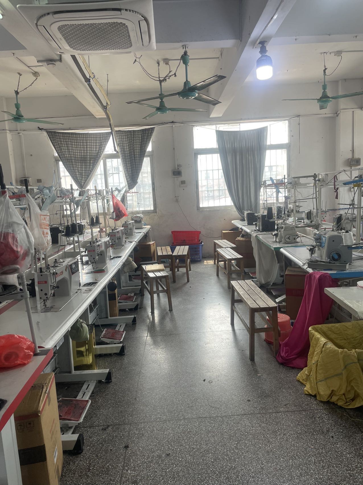 明珠服饰工厂图片4