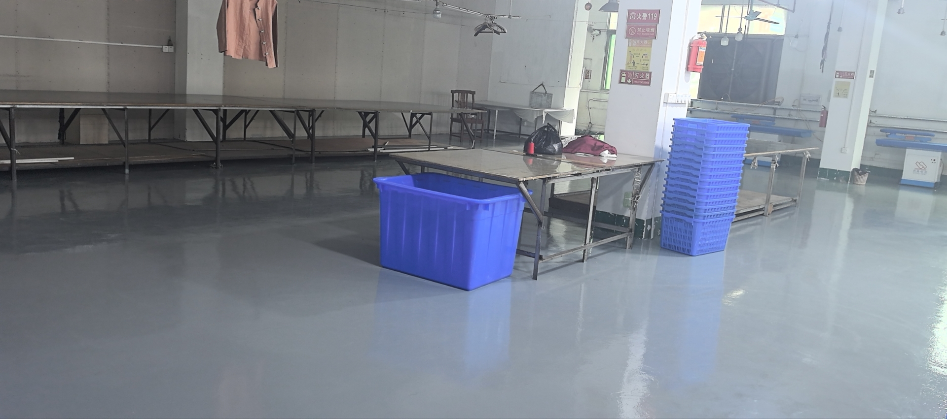 深圳市文蕊贸易有限公司，（番禺）瑕芮服饰工厂图片4