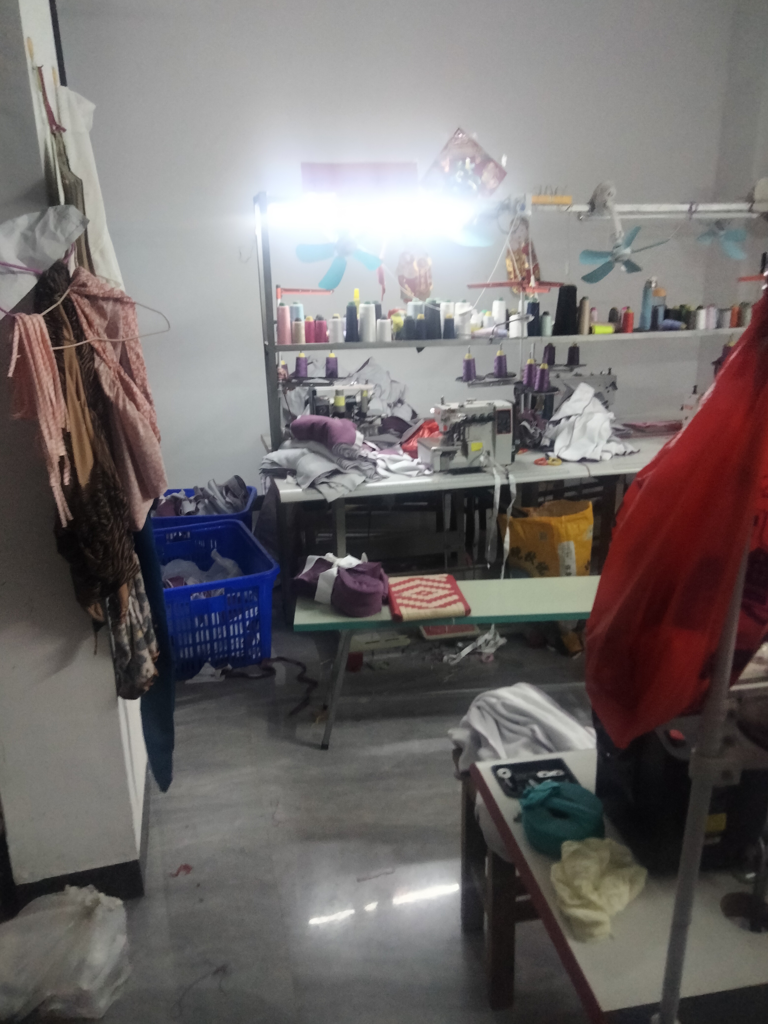 瑜岚服饰工厂图片3