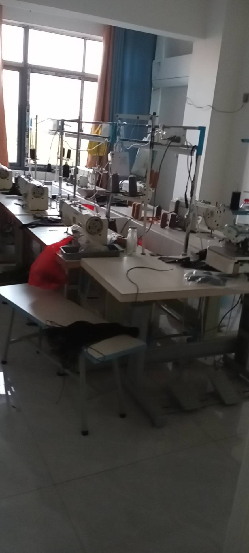 樱晴服饰有限公司工厂图片3