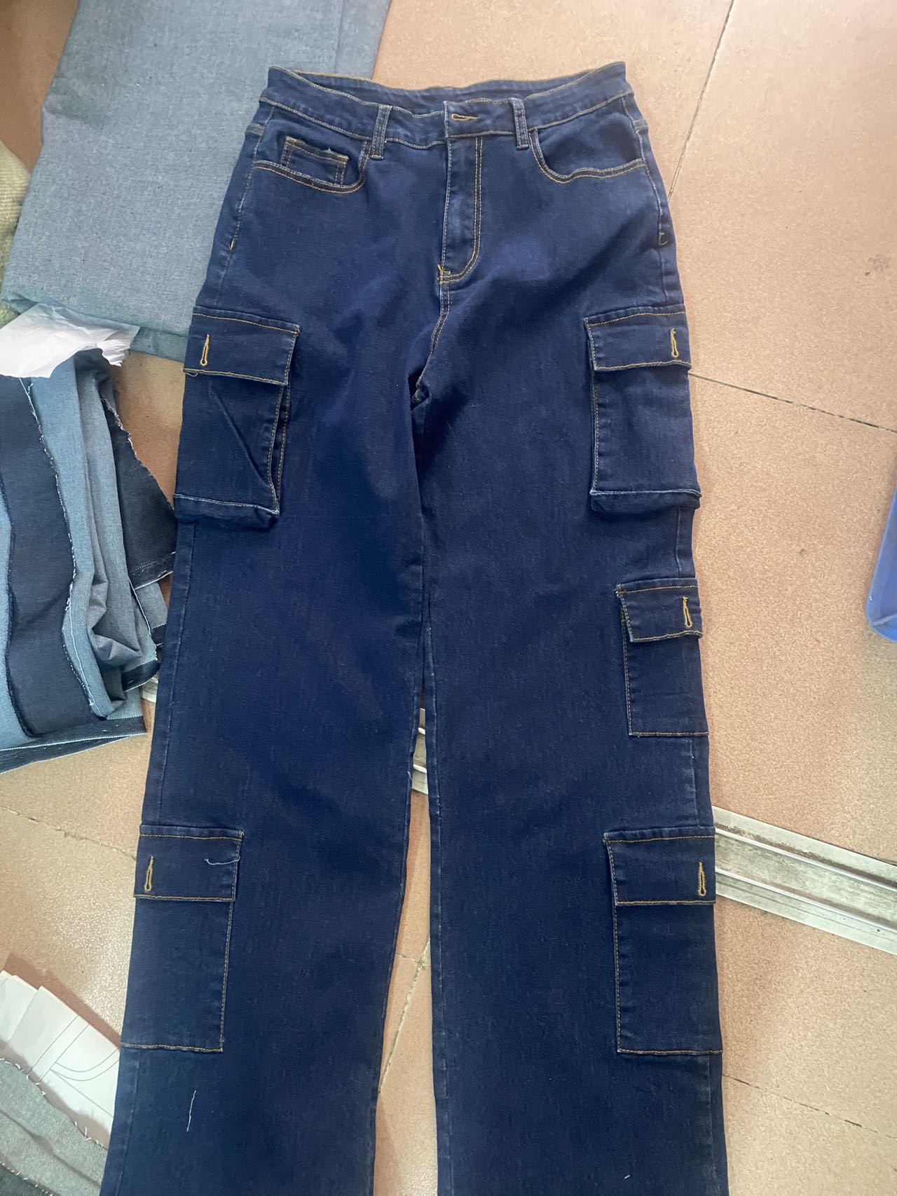 广州聚鑫汇服装有限公司