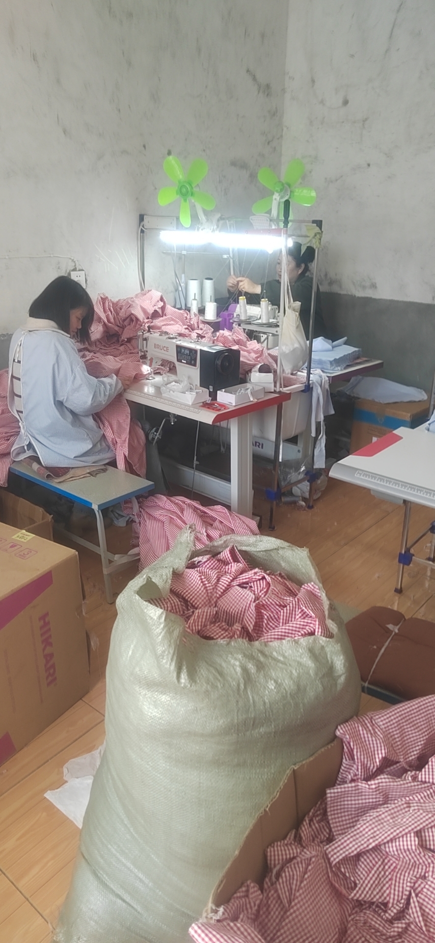 雨然服饰工厂图片3