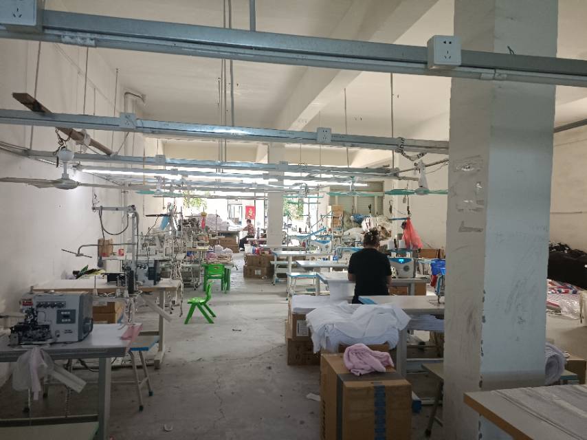 鑫乐服饰工厂图片4