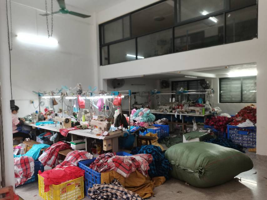 洪兴服装加工厂工厂图片3