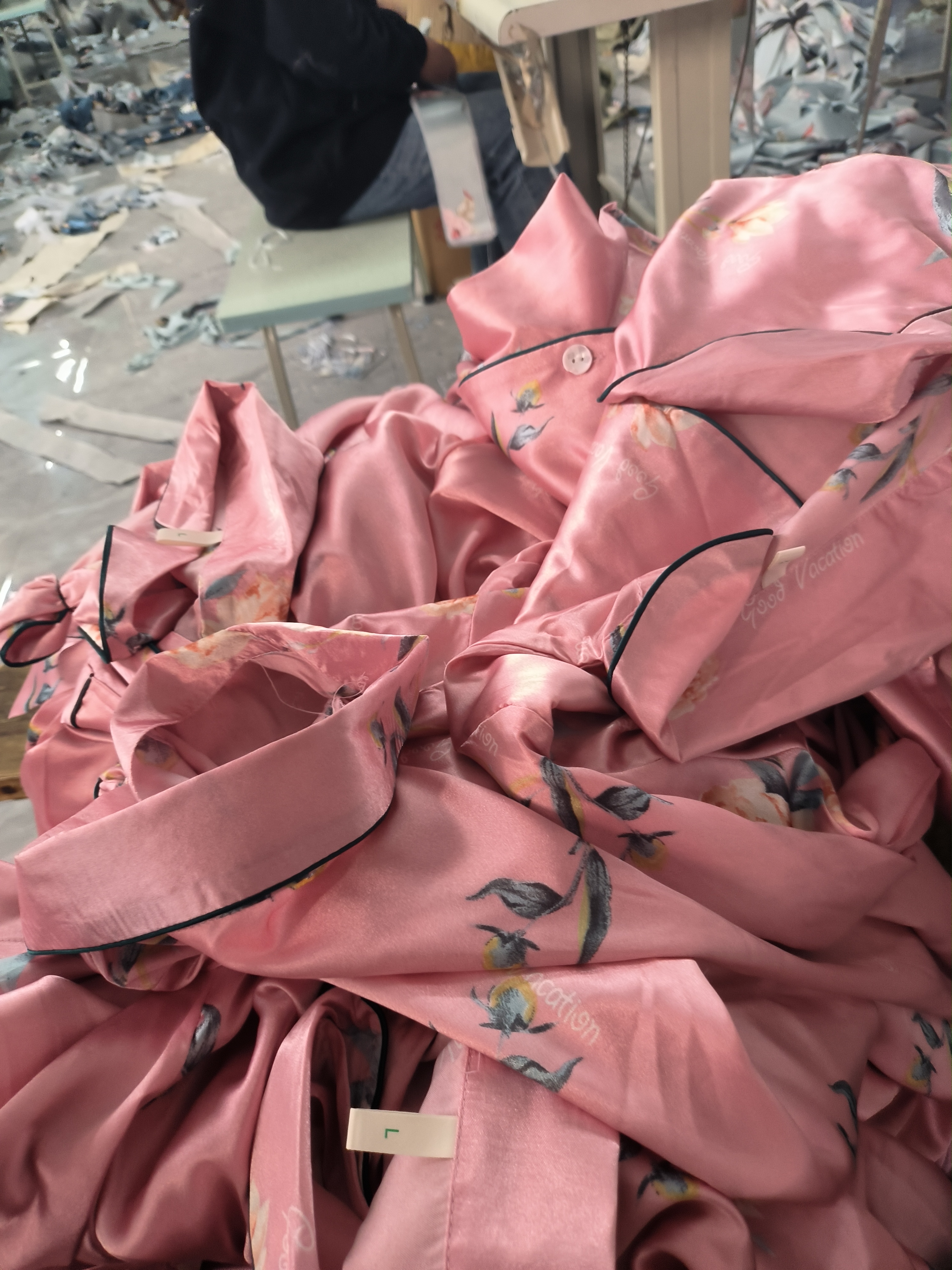 裕泰服饰有限公司工厂图片3