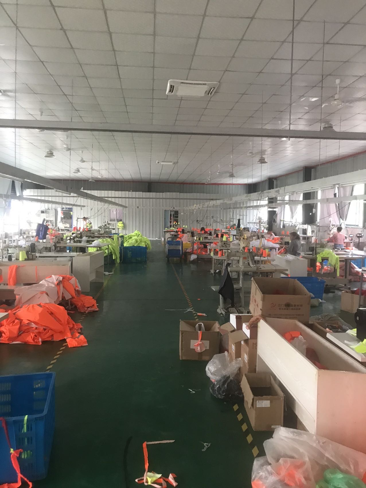 虹雨警用服装厂