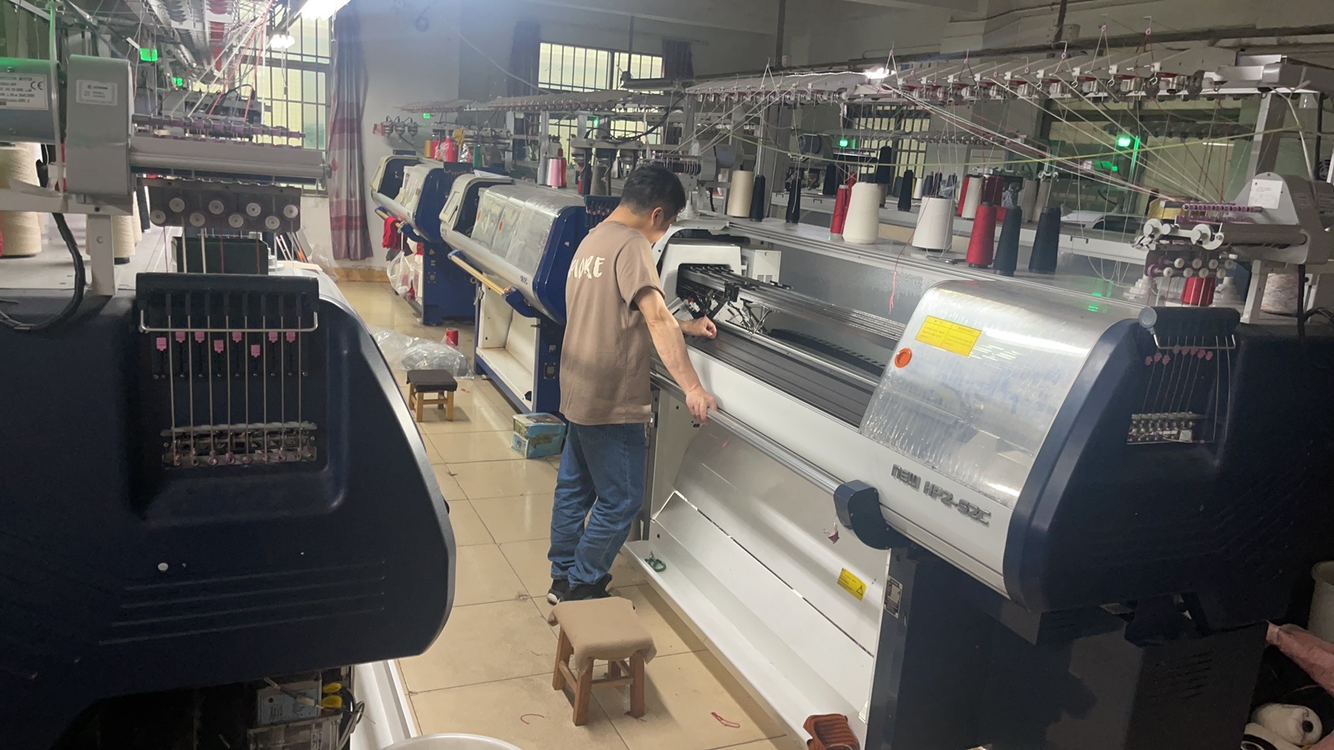 东莞市勤大服饰有限公司工厂图片3