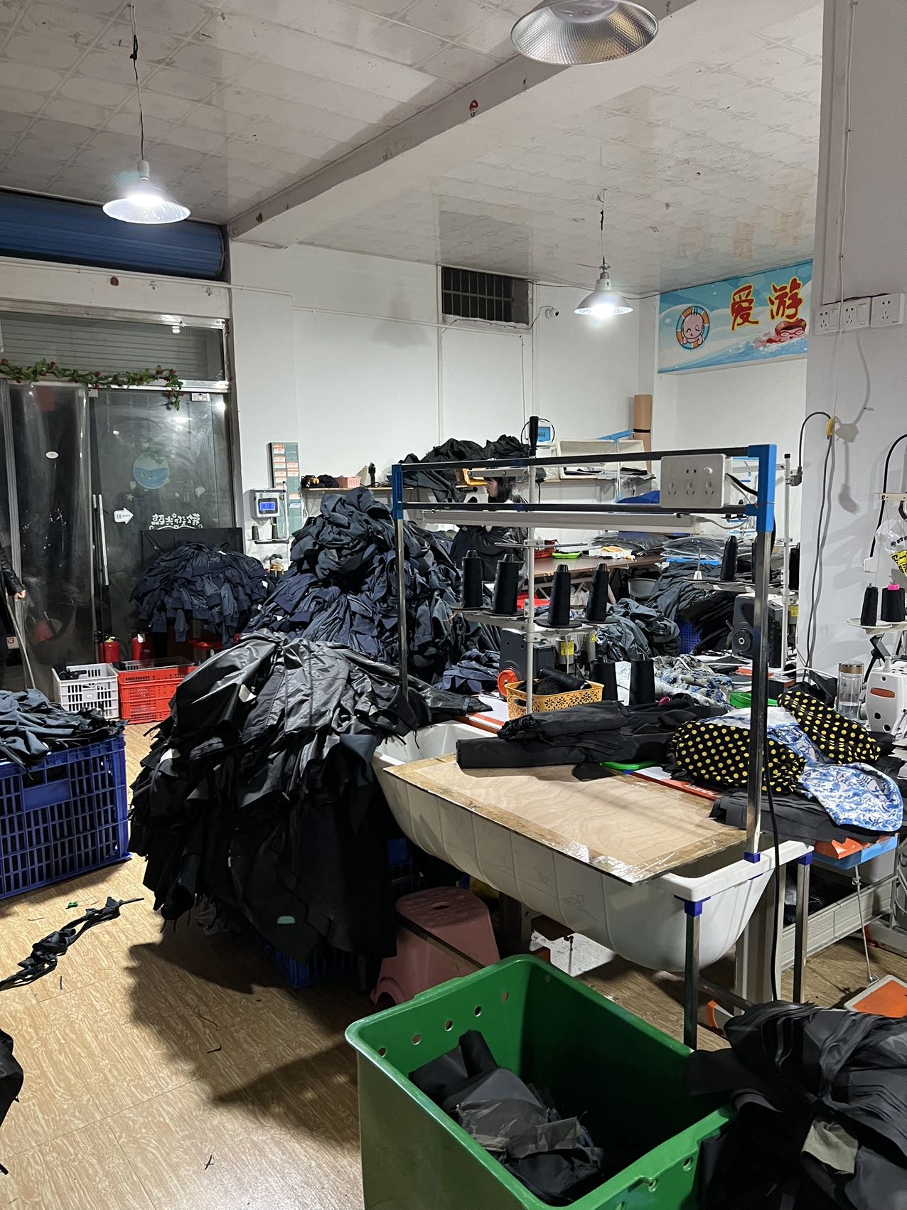 众格服饰工厂图片3