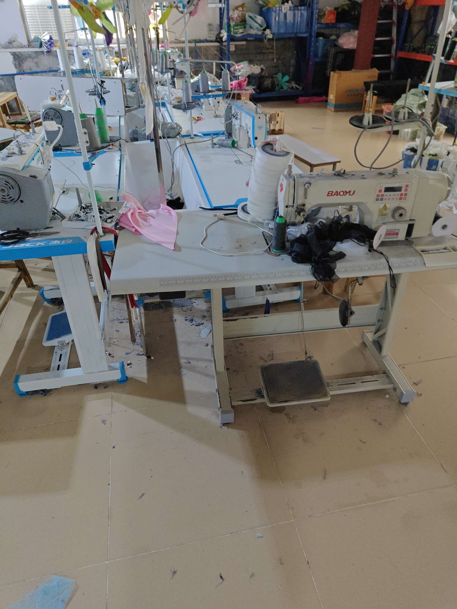 云之裳服饰工厂图片2