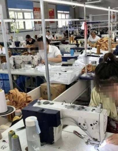 红叶服饰工厂图片3