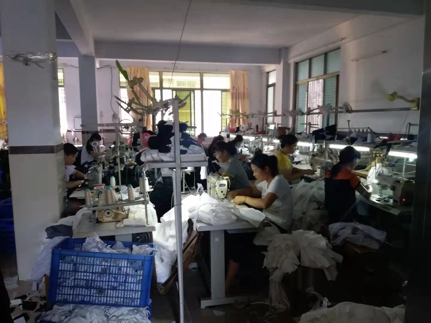 登宝路服饰有限公司工厂图片4