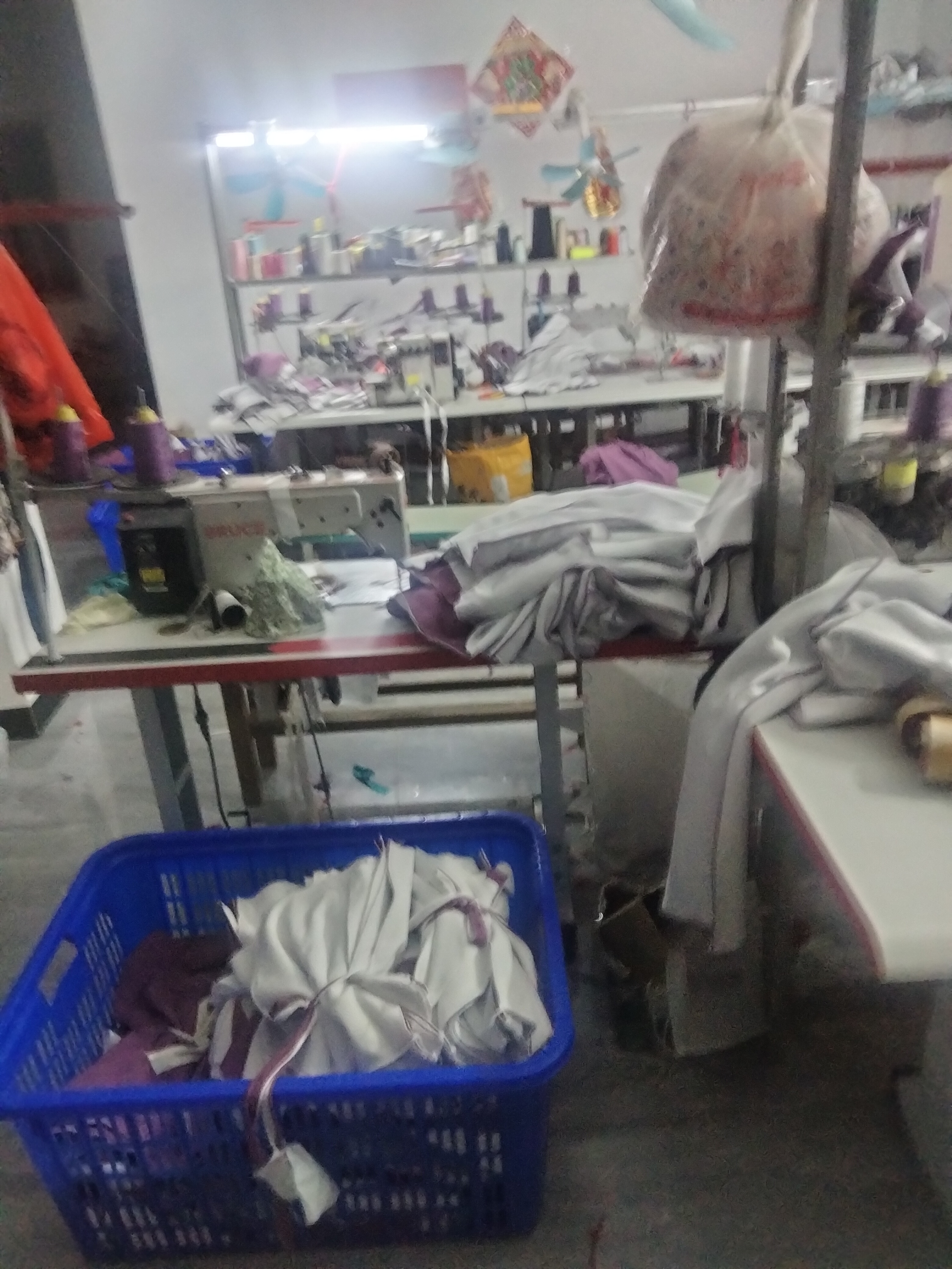 瑜岚服饰工厂图片2