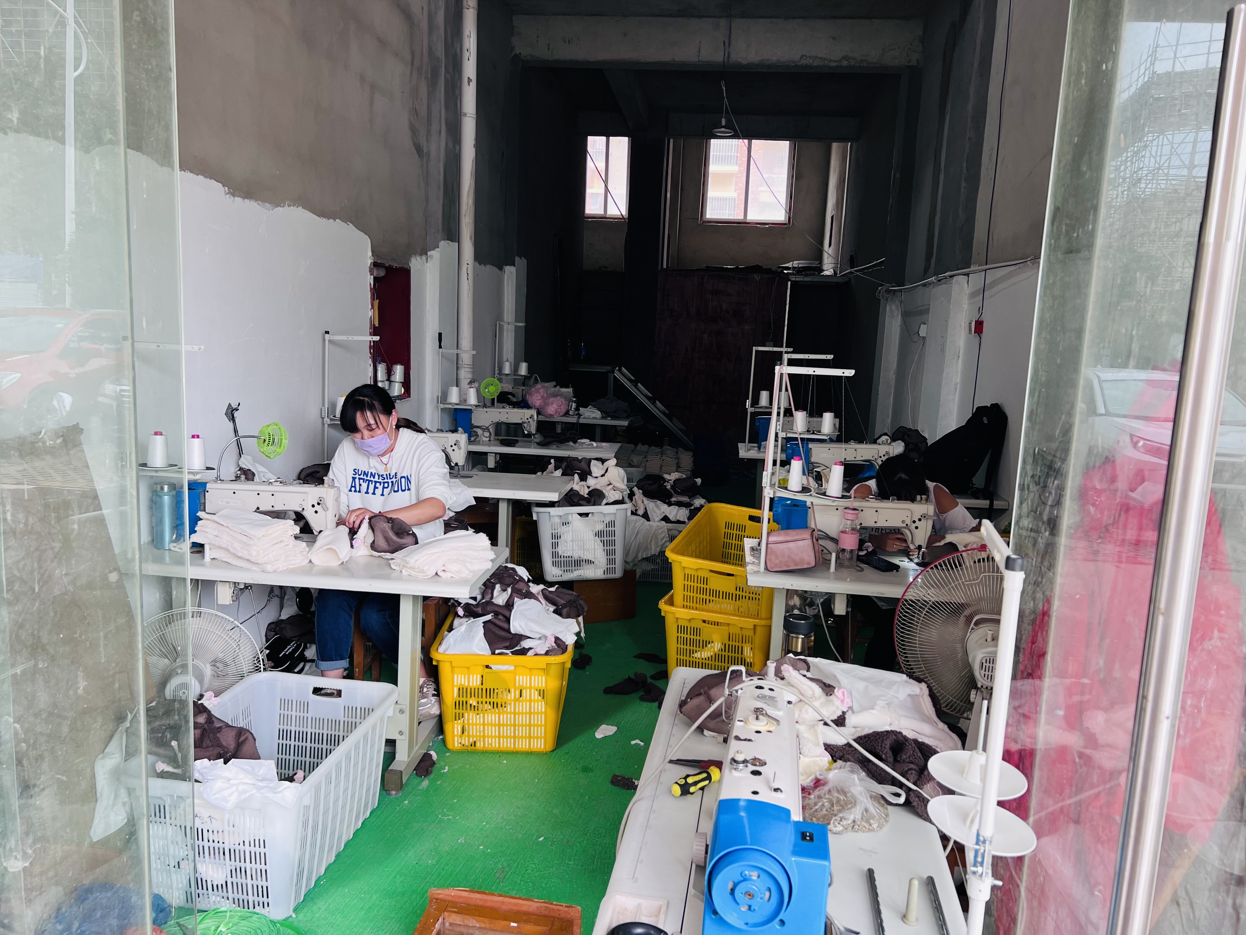 盱眙种花家服装厂工厂图片2