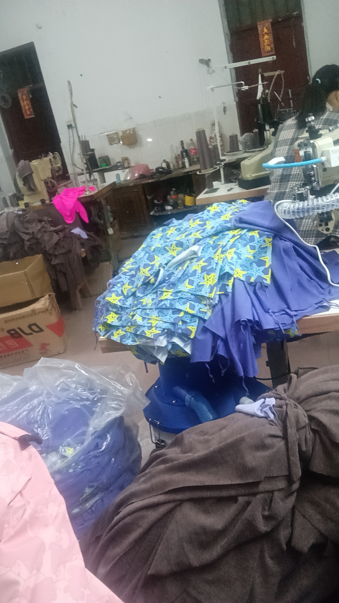 罗定捷千服装厂工厂图片3
