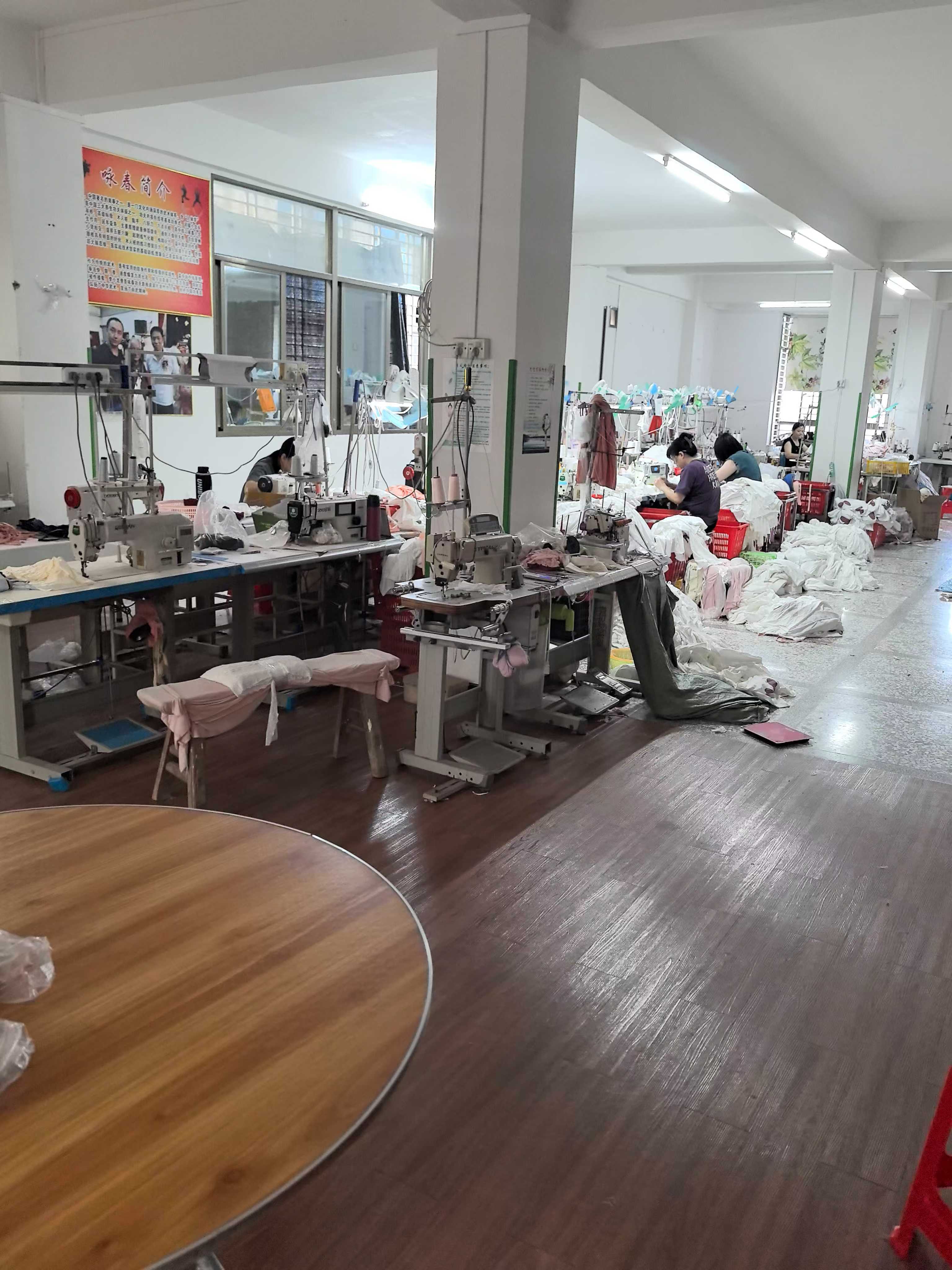 利达服装品牌工厂工厂图片4