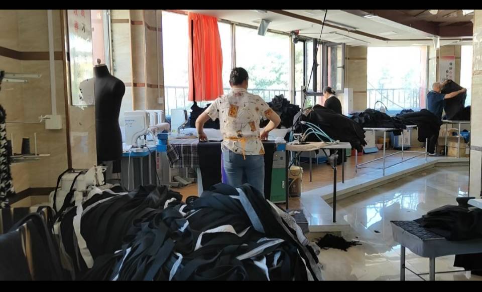 哈尔滨瑞依杰服装设计工作室工厂图片4