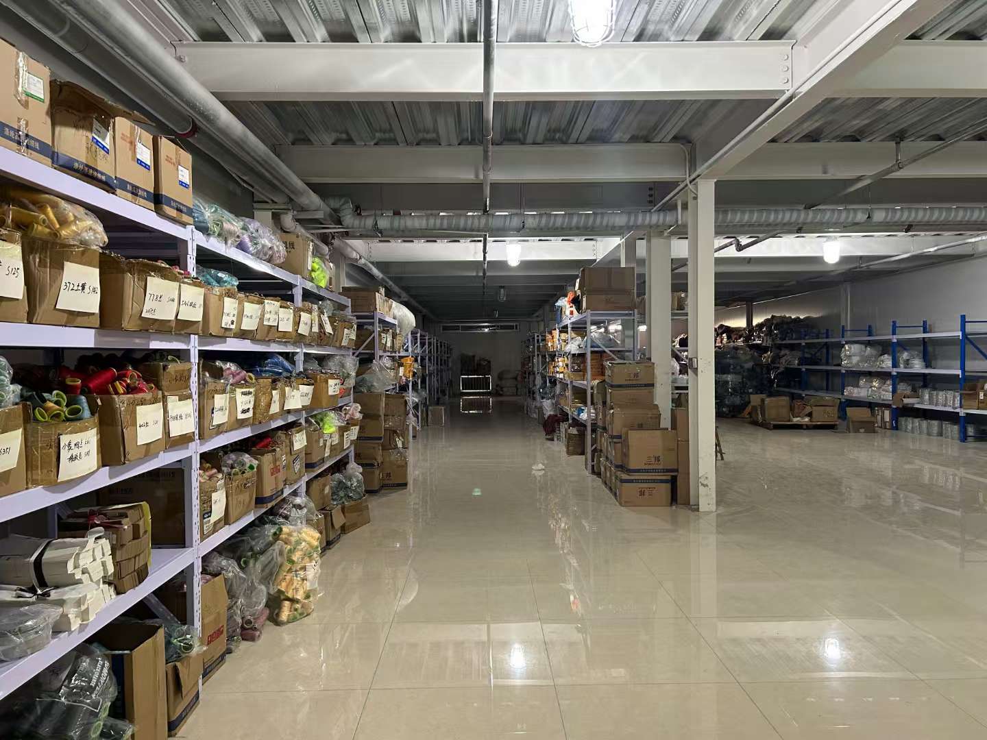 菁璐帽子服装加工厂工厂图片2
