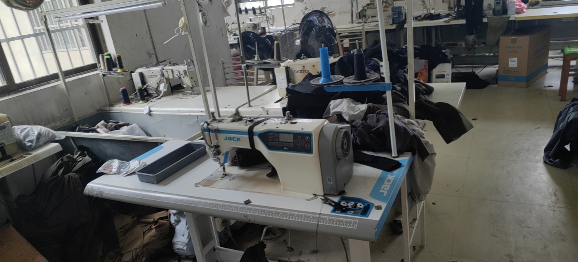 都昌亲兄弟服饰有限公司