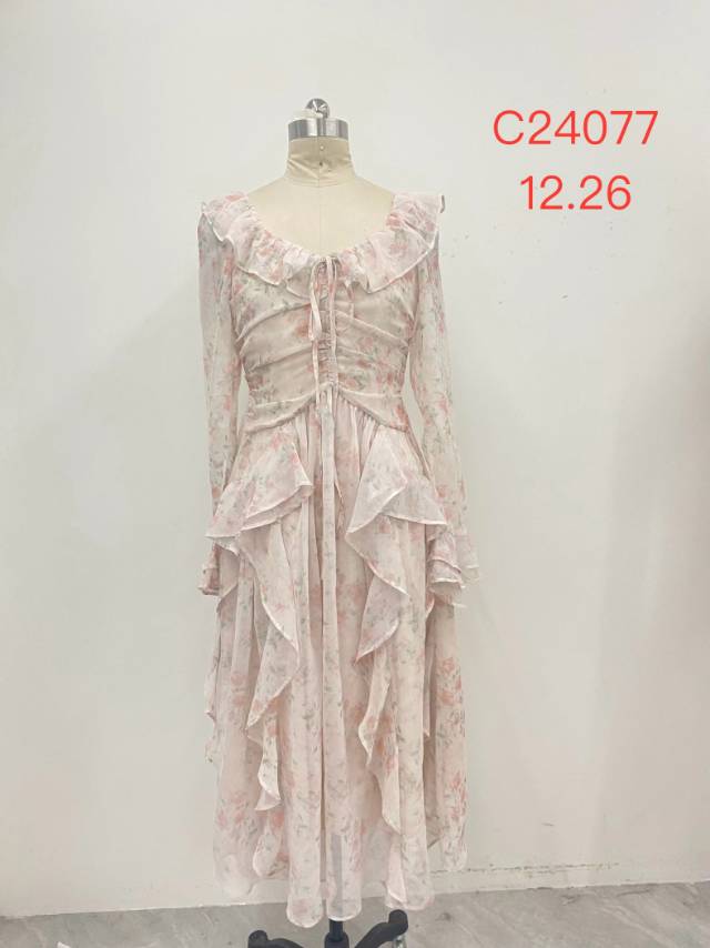 江西会昌荣轩服装厂工厂图片4