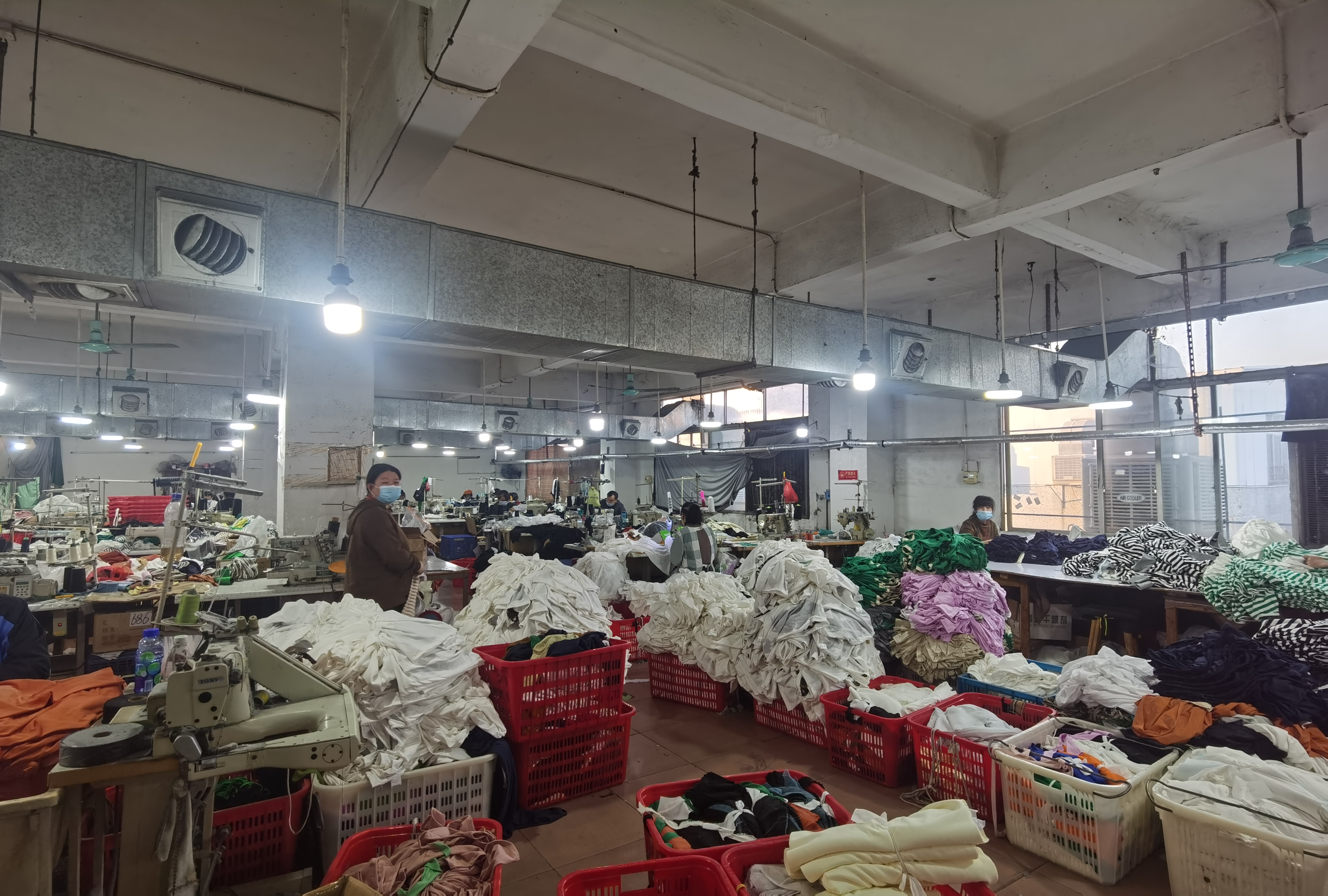 广州艾衣华洛服饰有限公司