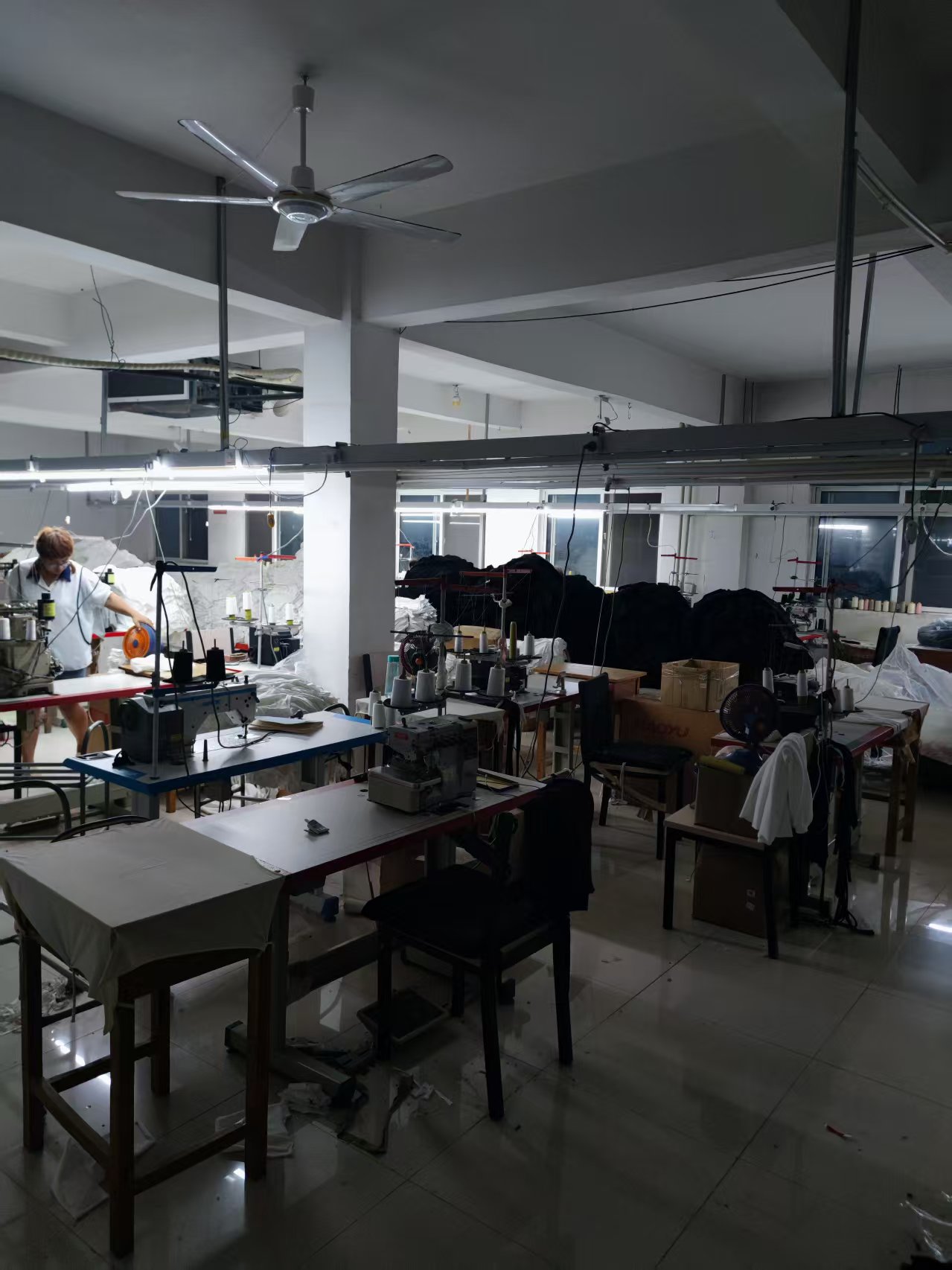 友道服装服饰厂工厂图片3