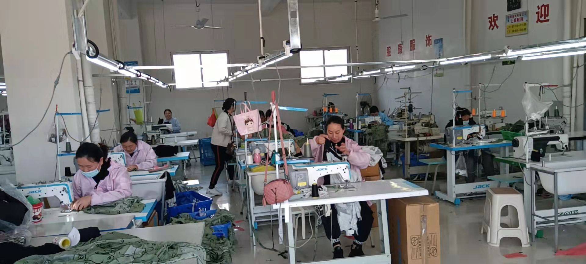 洲宇服饰工厂图片3