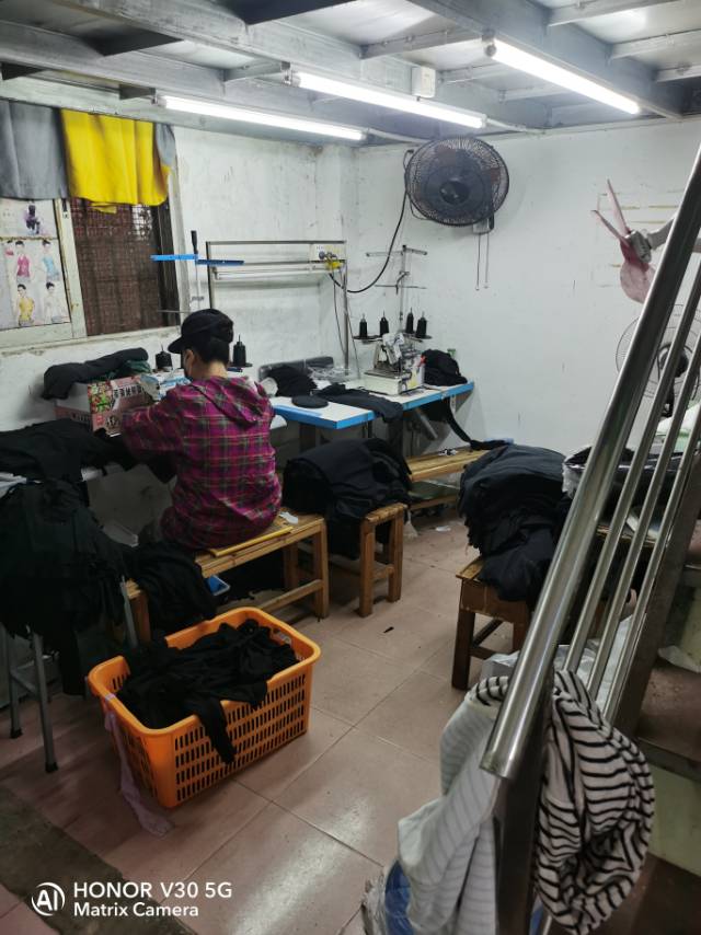 广州市元泰服饰工厂图片4