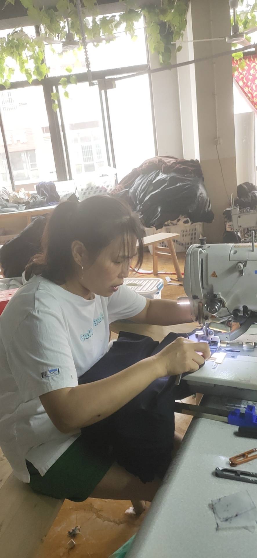 四川圣齐服装有限公司