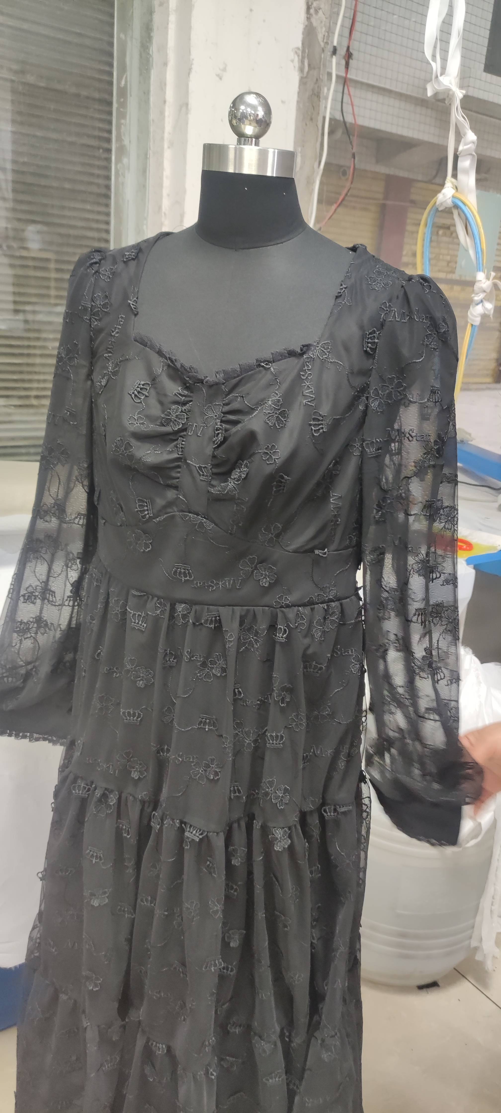 依帆衣服制造有限公司